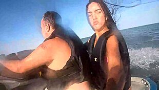 Loucuras No Jet Ski No Mar Do Guaruj� - Sp