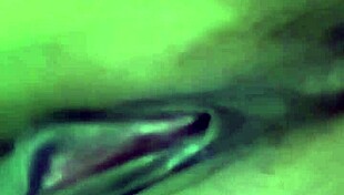 Filipino girl calls sex service in dorm