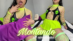 Delicioso Orgasmo Humping Pillow Squirt