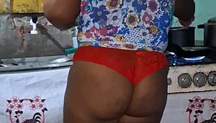 Crente safada na cozinha showing huge tits ass outdoor homemade