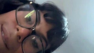 Young Girl Loses Phone With Intimate Videos Leaking