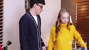 Family Portrait Threesome with Slimthick Vic! What a Wild MILF Mix!