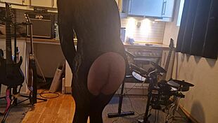 Kit Willer Ripps His Ass Wide Open In The Kitchen