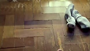 pezao e pauzao dominate with feet and big cock