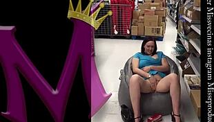 Hermosa Latina Blanquita Culona Teases Outdoors In Public