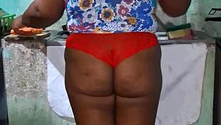 Crente safada na cozinha showing huge tits ass outdoor homemade