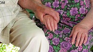 Does girth really matter in this sex tutorial with roxy fox? 🤔