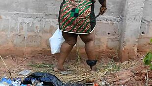 The mad BBW is picking dirt and getting fucked by a lonely guy