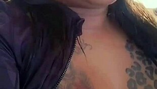 blackvelvet gets caught fingering her pussy 😏