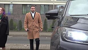 I flexibul Nicole Murkovski enjoy massage an threesome