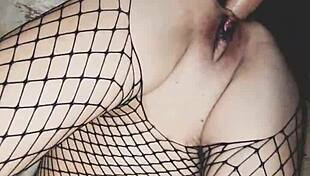 the mature skinny wife gets anal in her homemade video