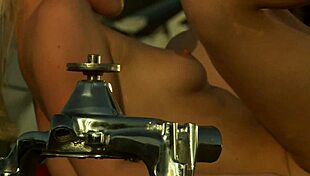 coffee brown loves cracker dick in her black hole?