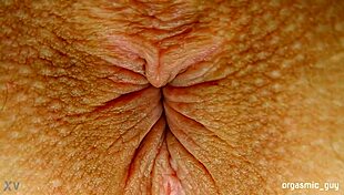 want to see this pulsating orgasm with anal contractions close up on the asshole?