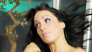 Leila Bee, Linsey McKenzie, Pason in hot toy threeway