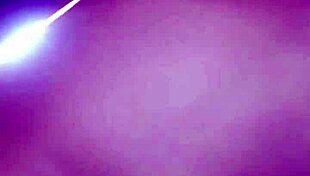 The mature Colombian mom masturbates and squirts on WhatsApp for her lover