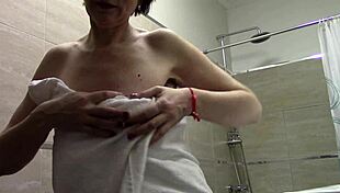 I Know You Love My Saggy Tits