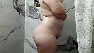 tetas de mi vecina captadas en este video casero, mira qué ricas 😍