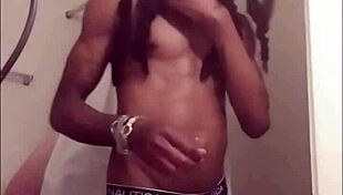 Blonde car wash offers intriguing webcam views