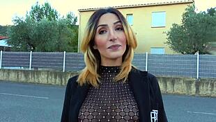 soraya coquine with big tits explores her fantasy