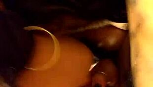 Masked amateur gives blowjob for cumshot