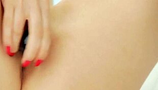 Barely Legal Teen Fingers Her Wet Pussy Solo