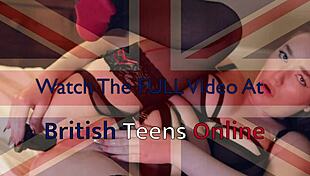 hot teen plays with her ass in panties 😏