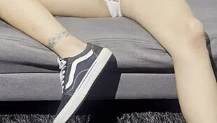 Nueva Generacion Esta Chica Me Visita A Mi Casa Despues De Salir De Su Colegio Y Terminamos Cogiendo