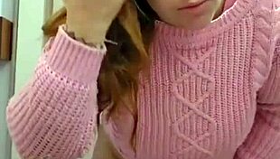 Exhibitionist Shows Off Online