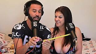 Coralyn Jewel Shows Big Ass In Las Vegas Oral Room