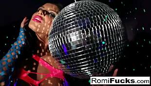 Indian teen step sister and cousins enjoy home threesome