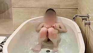 Watch this beautiful japanese college student bathing