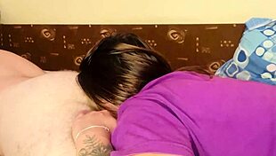 هل تلامس بورنيليا مؤخرتي بلسانها بما يكفي؟