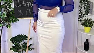 Hot milf reveals secrets of clitoris play