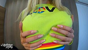 novinha delícia rides huge dildo till she squirts everywhere, full on red - mysteriouskathy 4k