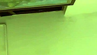 i have a terrible orgasm with this petite girl on web chat