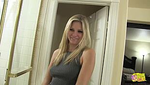 Scarlet Red And Paisley Parker Kiss Bodies Intensely