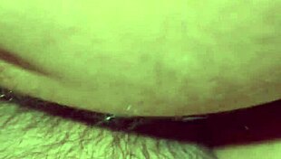 คู่ไทยอ้วนเปียกและเสียวด้วยนิ้ว