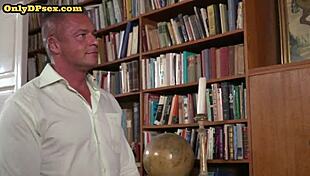 creampied glasses babe gets double penetrated