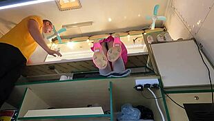 Hot Chick Voyeur Upskirt