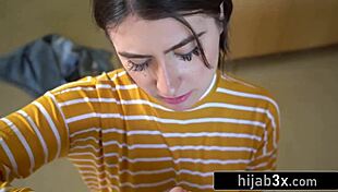 Sexy Teen Tries Sucking Cock!