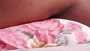 en-chan teaches three fingers technique intriguingly