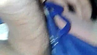 palpitante solo masturbation in casual everyday setting