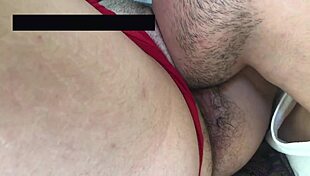 Girlfriend Receives Wet Vagina Oral