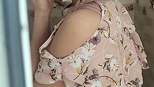 Backstage Peek at Tall Housewife and Midget Neighbor in Oiled Cameltoe Action