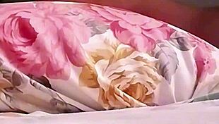 en-chan teaches three fingers technique intriguingly