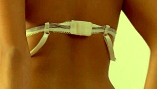 Flavia C working that huge dildo deep! 😍