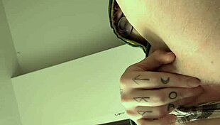 Morning Jerk Off On My Pussy