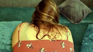 Sexy Bbw Step Mommy With Ripped Leggings