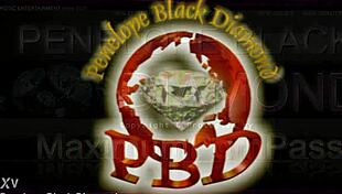 Penelope Black Diamond Gets Sperm on Her Sexy Toes in Nylon Footjob