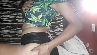 la puta de karely ruiz quiere sexo duro